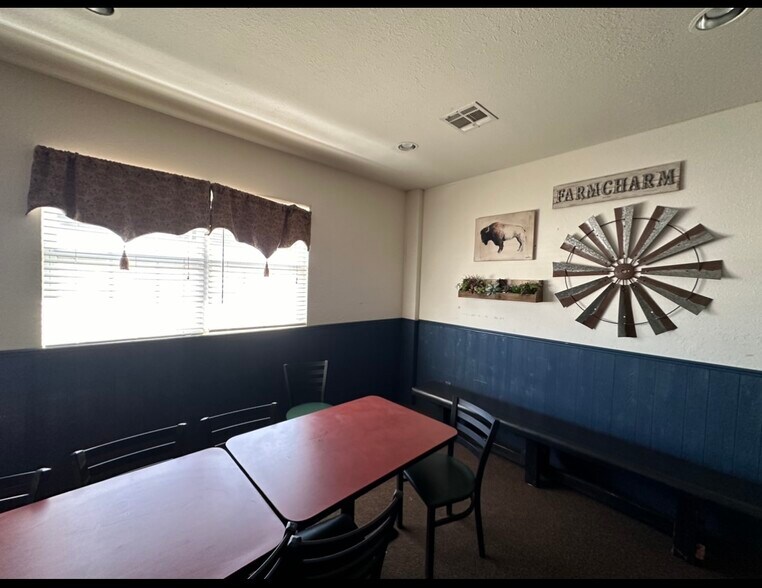 More Photos Of 524 S Dawson St, Meeker General Retail For Sale