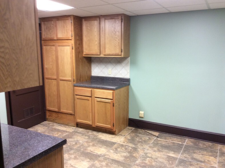 More Photos Of 2314 Clifton Ave, Nashville Warehouse For Lease
