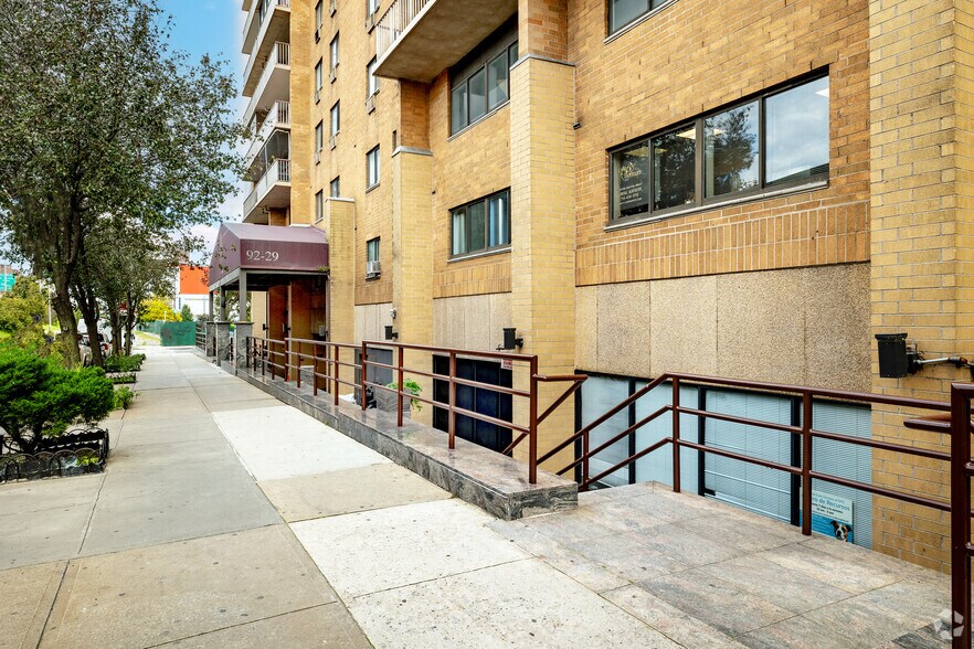 More Photos Of 92-29 Queens Blvd, Rego Park Apartments For Lease