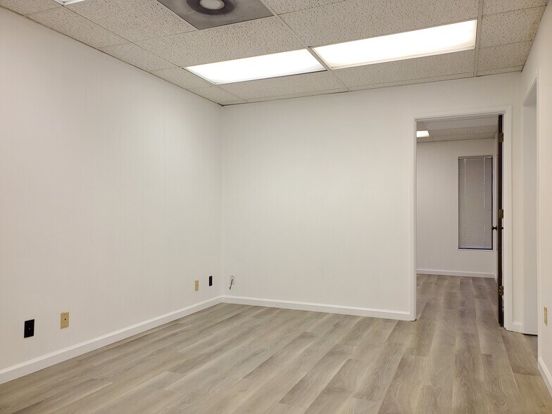 More Photos Of 960 Saratoga Ave, San Jose Office For Lease