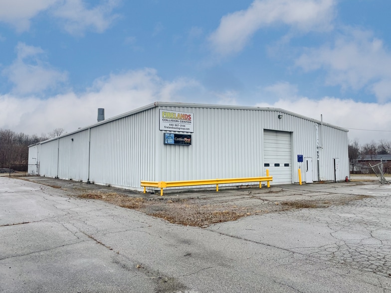 More Photos Of 4545 Liberty Ave, Vermilion Auto Repair For Sale