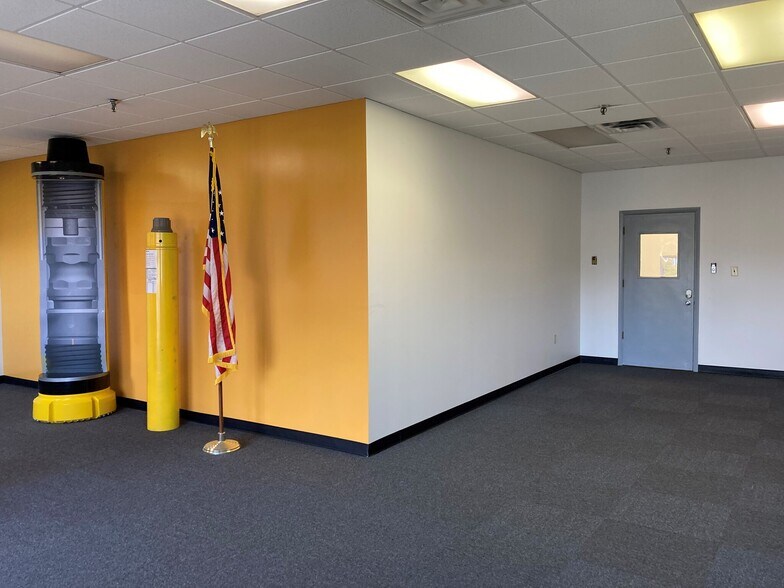 More Photos Of 7500 Shadwell Dr, Roanoke Manufacturing For Lease