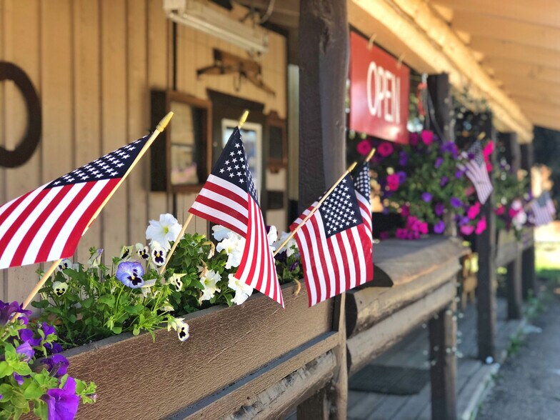 More Photos Of 263 N Main St, Donnelly Restaurant For Sale