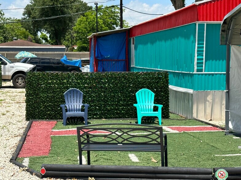 More Photos Of 5723 Airline Dr, Houston Land For Sale