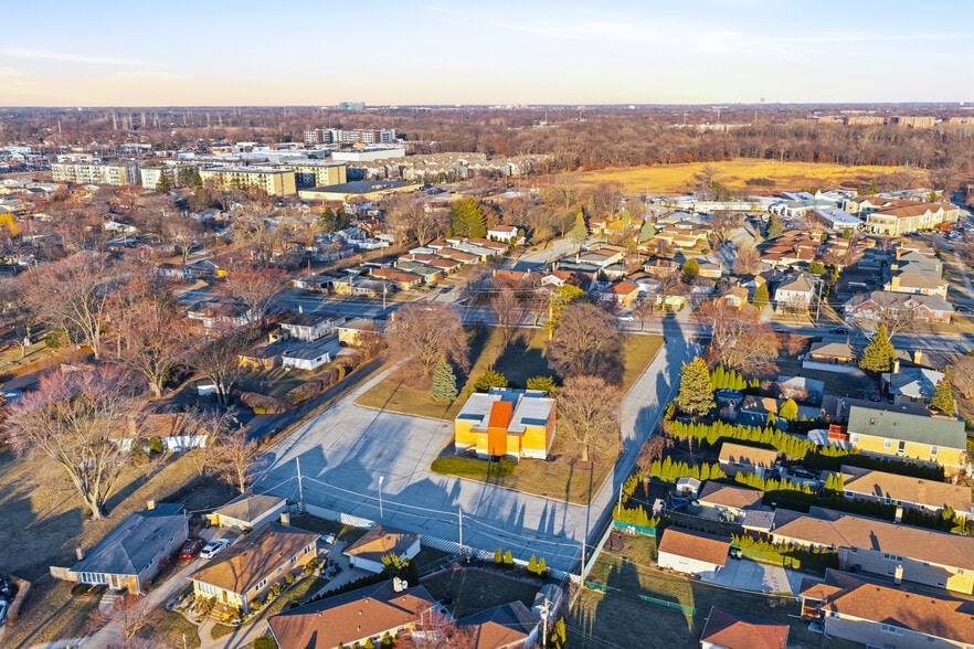 More Photos Of 8450 N Shermer Rd, Niles Religious Facility For Sale