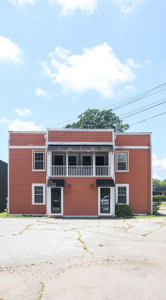 More Photos Of 1102 N Main St, High Point Storefront For Lease