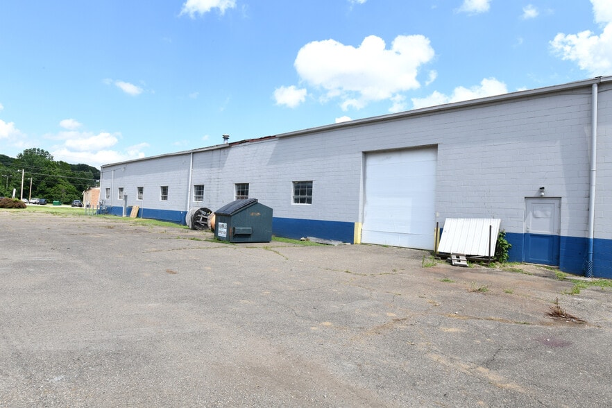 More Photos Of 1150-1160 Newark Rd, Zanesville Warehouse For Sale