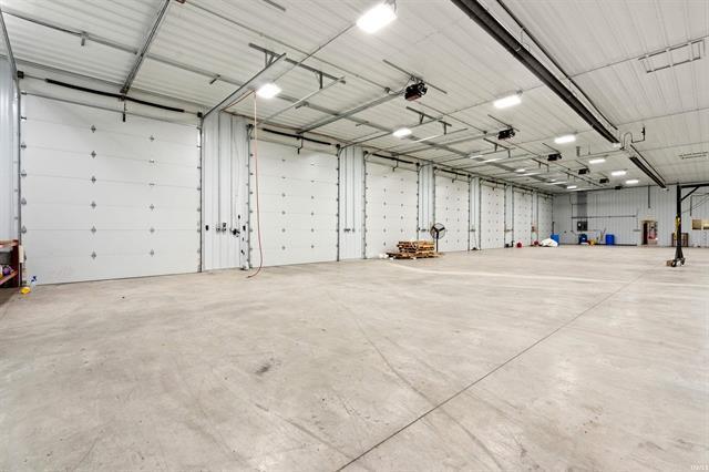 More Photos Of 250 S West St, Russiaville Flex For Sale