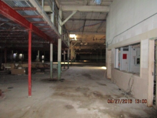 More Photos Of 210 Broadus St, Sturgis Manufacturing For Sale