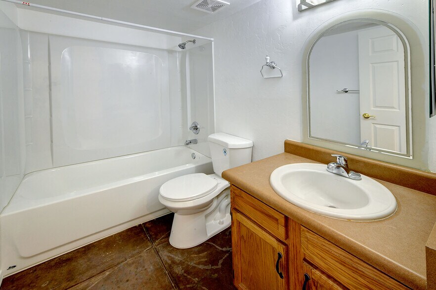 More Photos Of 1011 E Halcyon Rd, Tucson Apartments For Sale