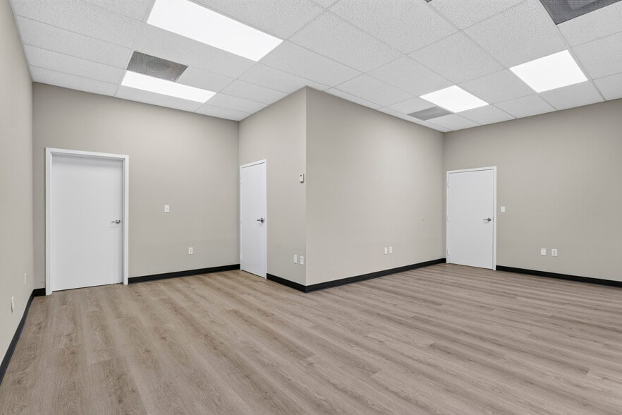 More Photos Of 3402 SW 26th Ter, Fort Lauderdale Warehouse For Lease