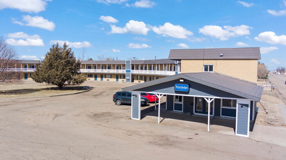 More Photos Of 700 Colorado Ave, Stratton Hotel For Sale