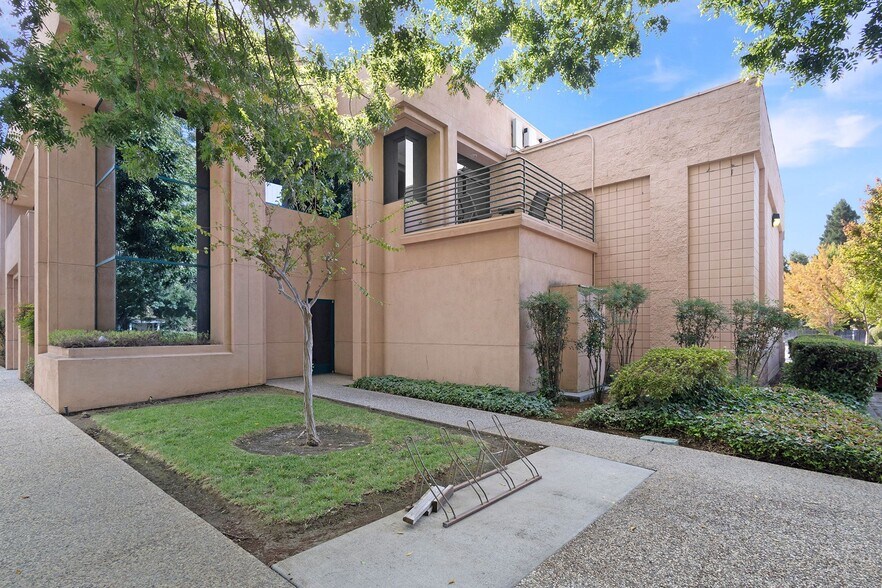 More Photos Of 500 W East Ave, Chico Office For Sale