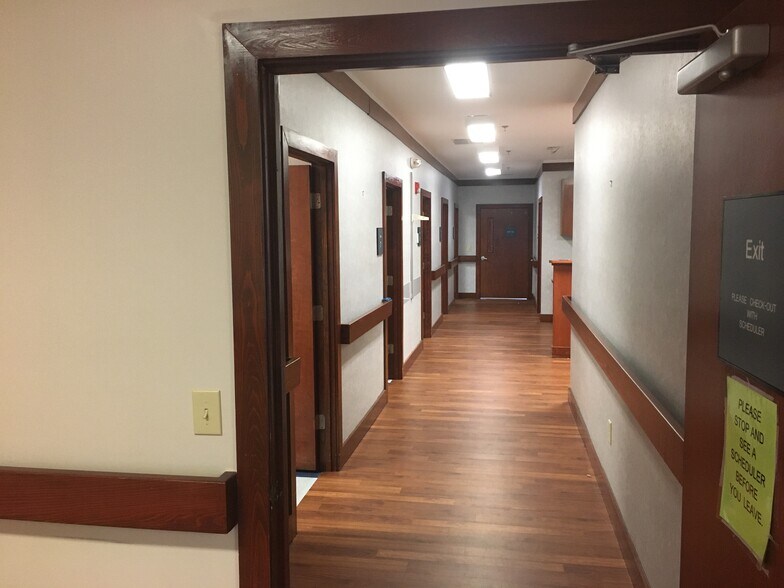 More Photos Of 120 Dillon Dr, Spartanburg Medical For Lease