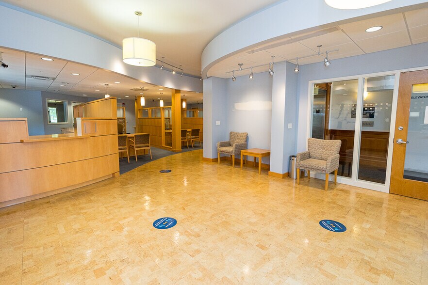 More Photos Of 178 Center St, Clinton Township Medical For Lease