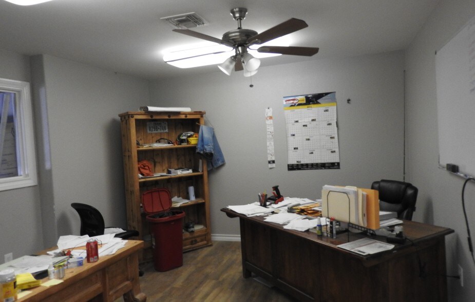 More Photos Of 4136 Interstate Highway 37, Odem Truck Terminal For Lease