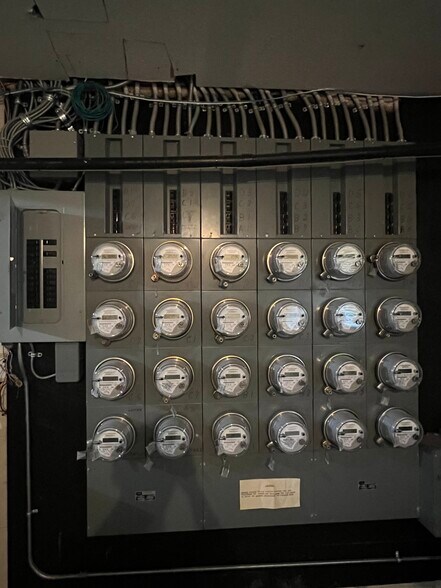 More Photos Of 256 S Marshall St, Hartford Apartments For Sale