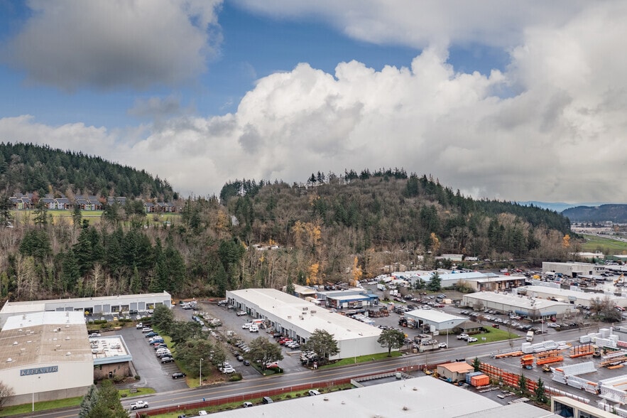 More Photos Of 9812-9864 SE Empire Ct, Clackamas Unknown For Lease