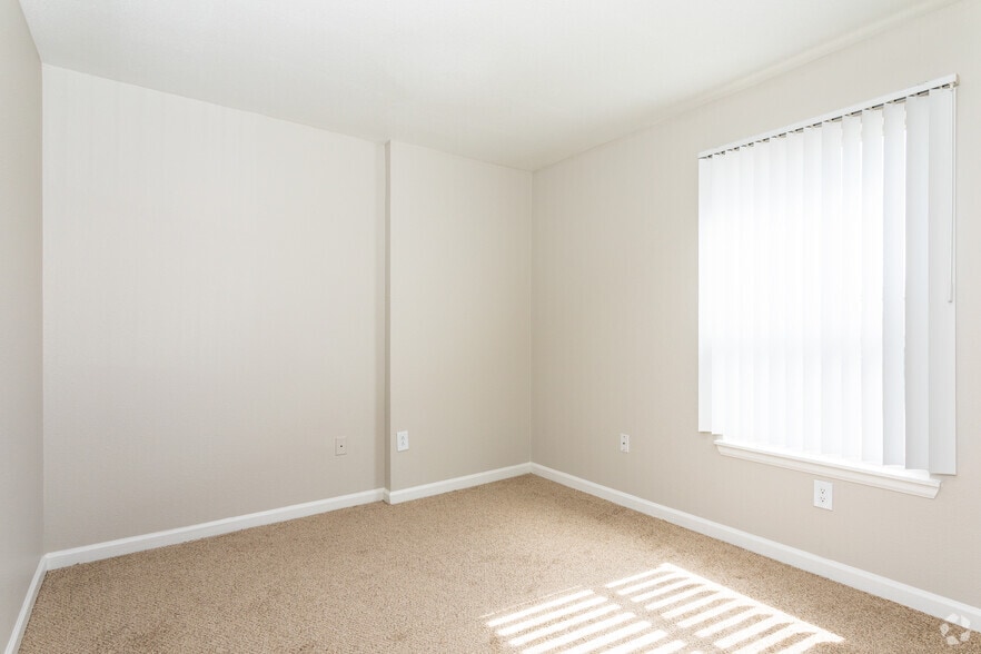 More Photos Of 10754 Belle Creek Blvd, Henderson Apartments For Lease