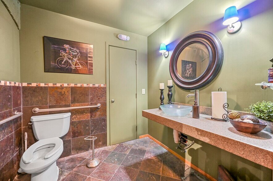 More Photos Of 130 N Main St, Mansfield Storefront Retail Office For Sale