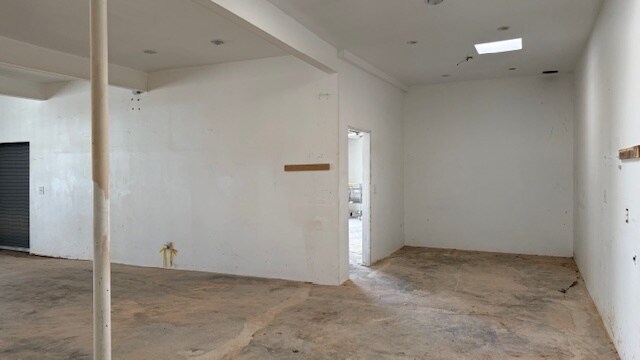 More Photos Of 2915-2919 Southwest Dr, Los Angeles Warehouse For Sale