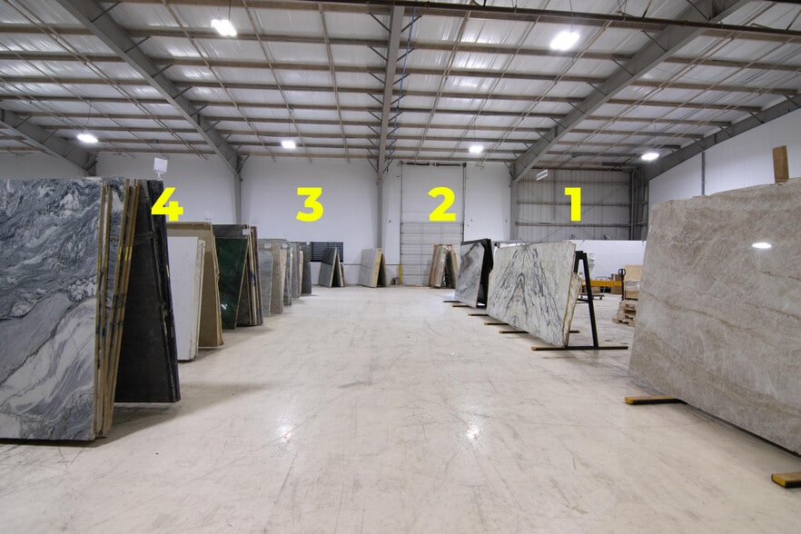 More Photos Of 1921 5th Ave S, Saint Petersburg Warehouse For Lease