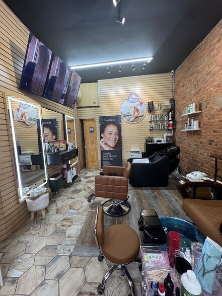 More Photos Of 483 4th Ave, Brooklyn Apartments For Lease