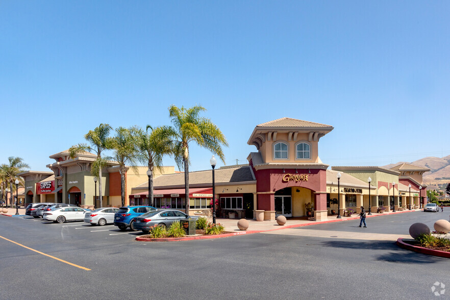 More Photos Of 749 E Calaveras Blvd, Milpitas Unknown For Lease