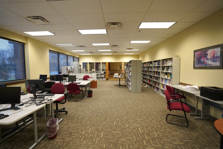 More Photos Of 1905 S Haggerty Rd, Canton Office For Lease