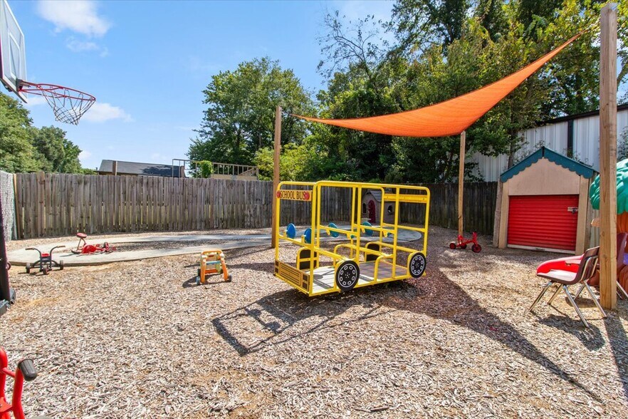 More Photos Of 57 Merritt St SE, Marietta Daycare Center For Sale