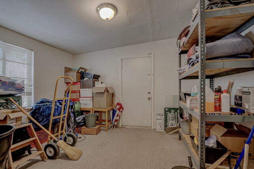 More Photos Of 216 W Main St, Payson General Retail For Sale