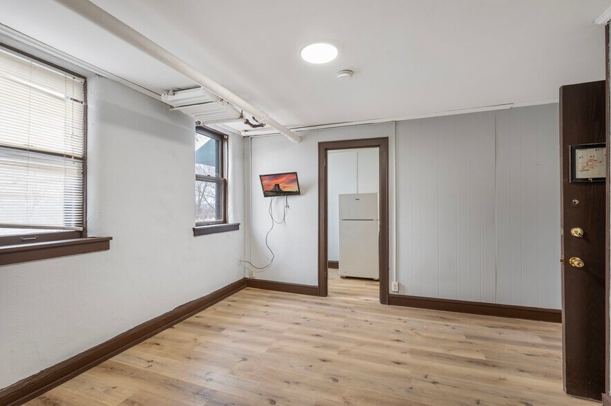 More Photos Of 487 Grand Ave, Saint Paul Apartments For Sale