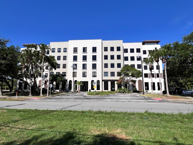 More Photos Of 6905 N Wickham Rd, Melbourne Office For Lease