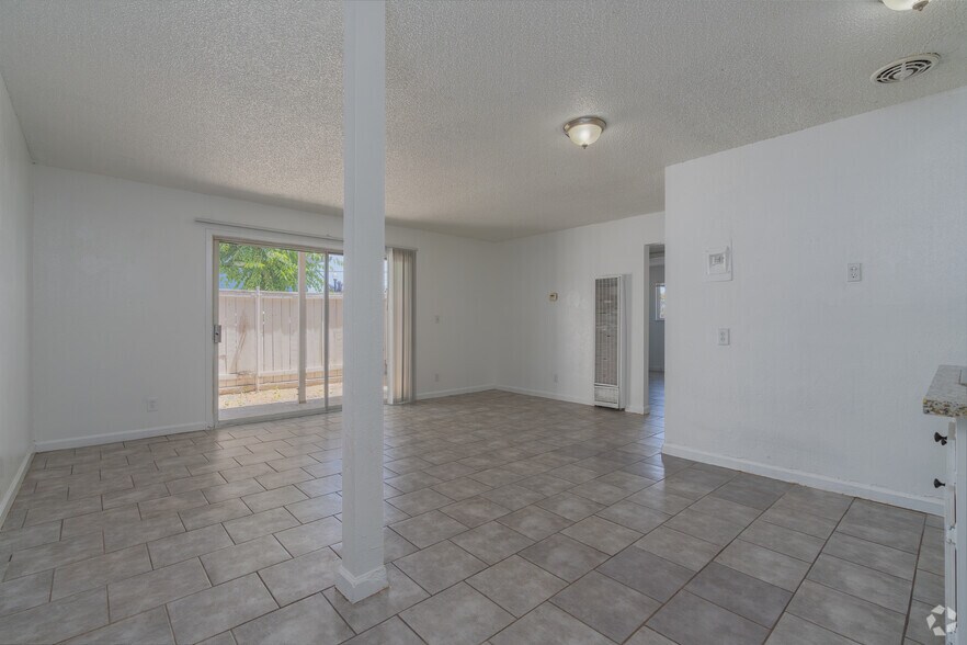 More Photos Of 695 Plaza Ave, Sacramento Apartments For Sale