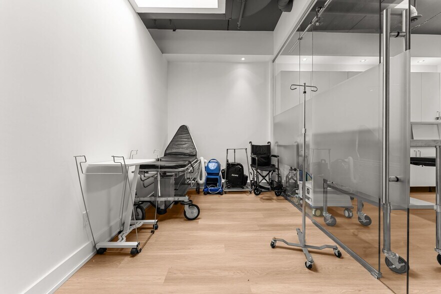 More Photos Of 21 Camden St, Toronto Office For Sale