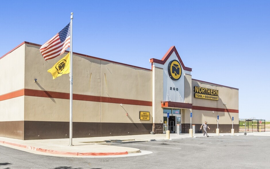 Primary Photo Of 200 John Wesley Blvd, Bossier City Freestanding For Sale