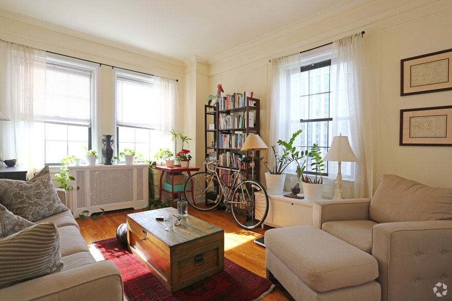More Photos Of 135 S 20th St, Philadelphia Apartments For Lease
