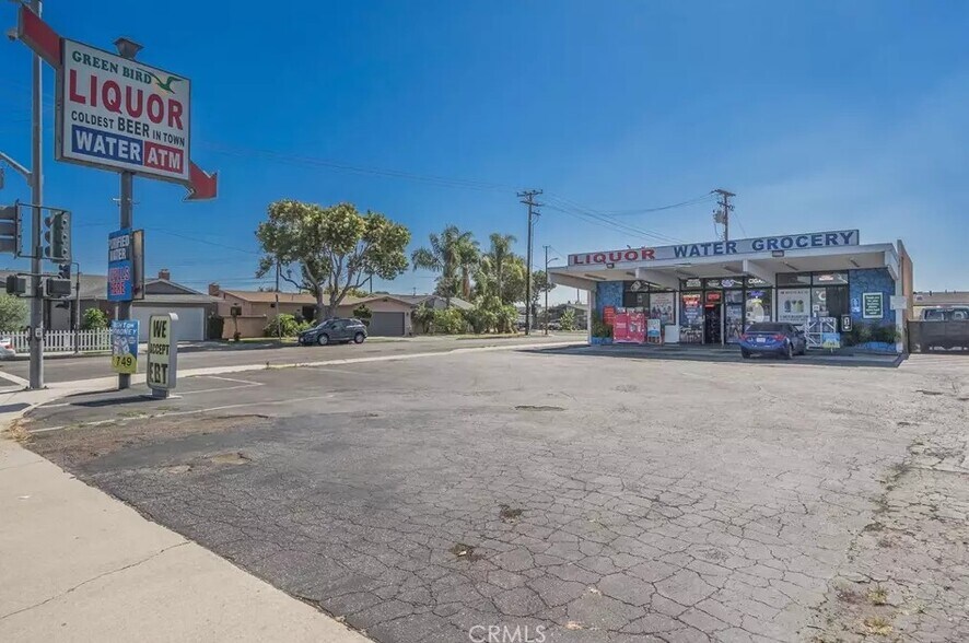 Primary Photo Of 22429 Bloomfield Ave, Cypress Storefront For Sale