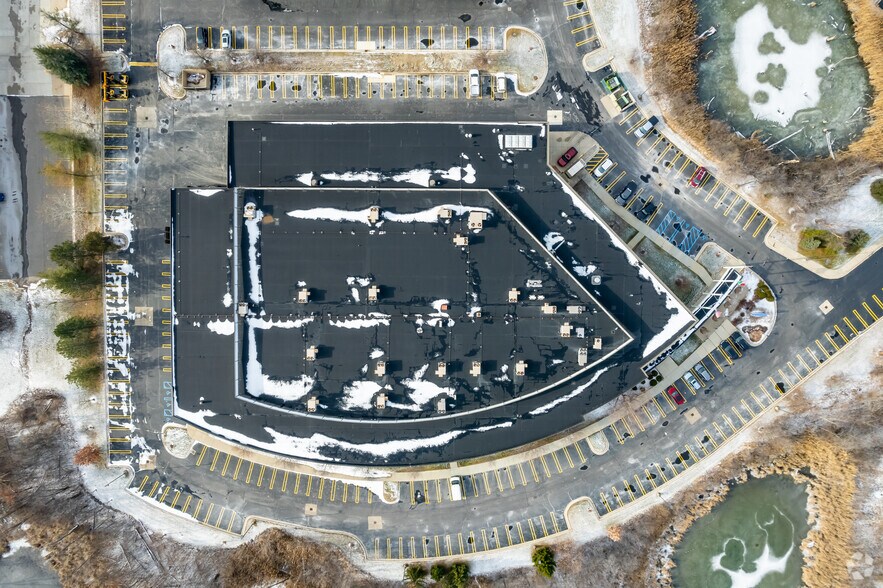 More Photos Of 2650 N Opdyke Rd, Auburn Hills Service For Lease