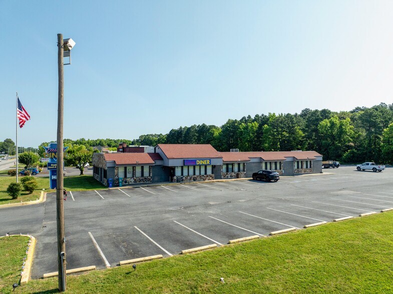 More Photos Of 8451 Ocean Gtwy, Easton Restaurant For Sale