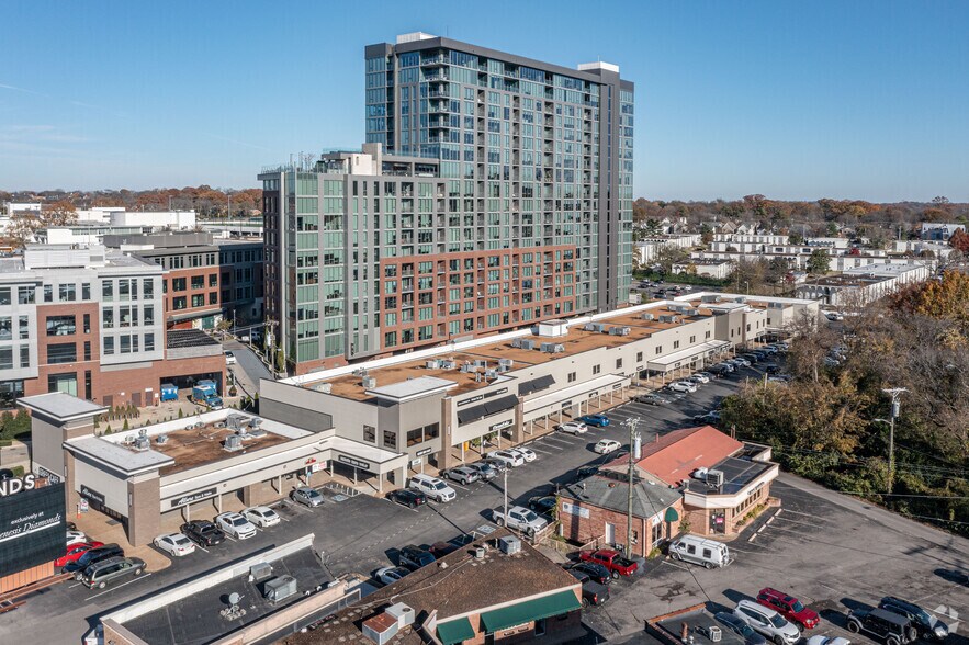 More Photos Of 4004 Hillsboro Rd, Nashville Office For Lease