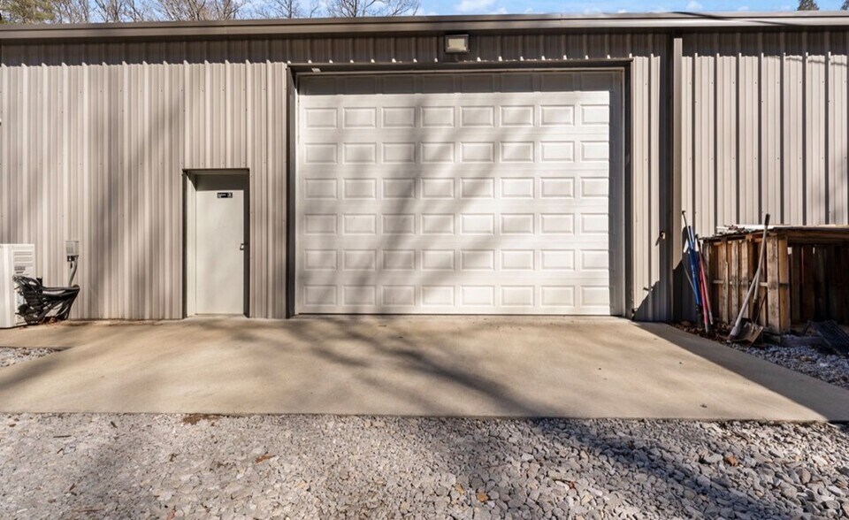 More Photos Of 332 Highway 3400 hwy, Jenkins Industrial For Sale