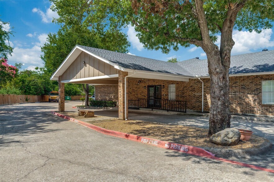 More Photos Of 8568 Stults Rd, Dallas Religious Facility For Sale