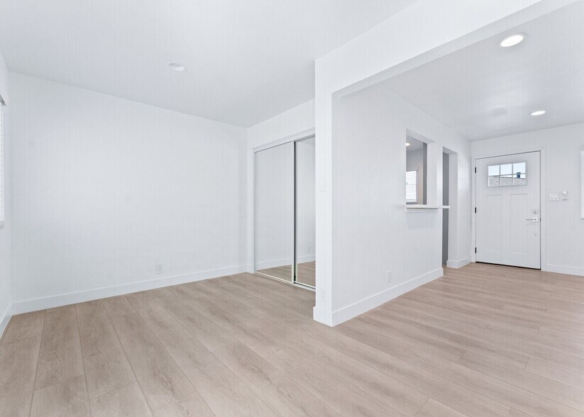 More Photos Of 2027-29 Harbor Blvd, Costa Mesa Apartments For Sale