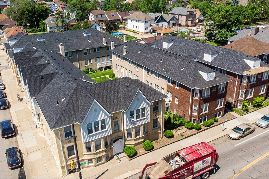 Primary Photo Of 7720 Pitt St, Detroit Apartments For Sale