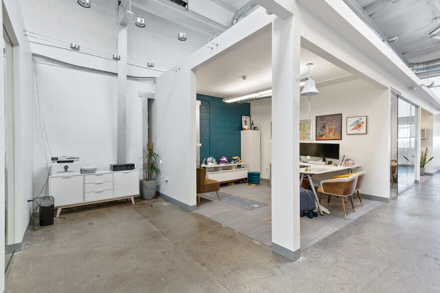 More Photos Of 2245 Curtis St, Denver Loft Creative Space For Lease