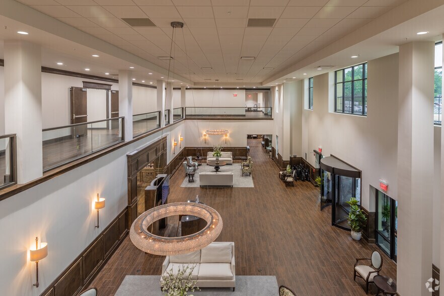 More Photos Of 2826 Ross Clark Cir, Dothan Unknown For Sale