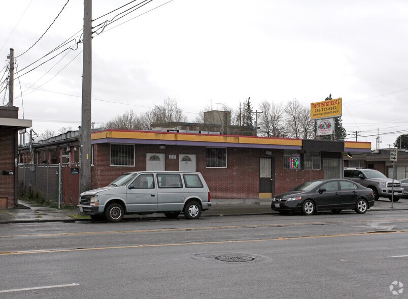More Photos Of 1212 S 11th St, Tacoma Office For Sale