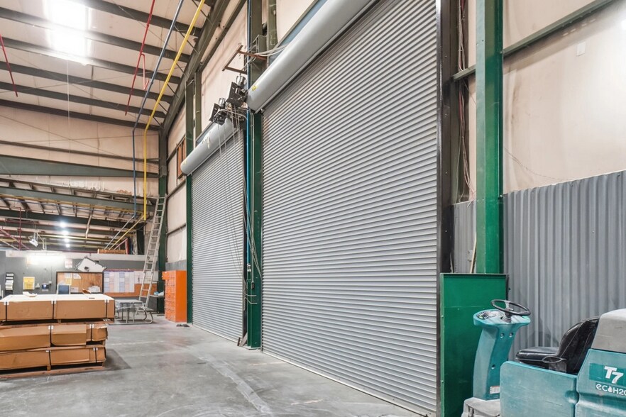 More Photos Of 10700 John Price Rd, Charlotte Warehouse For Lease