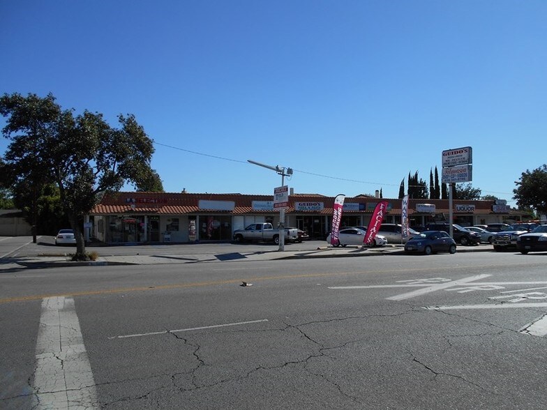 More Photos Of 8640-8656 Lindley Ave, Northridge General Retail For Sale